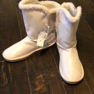 New w/tags Justice boots